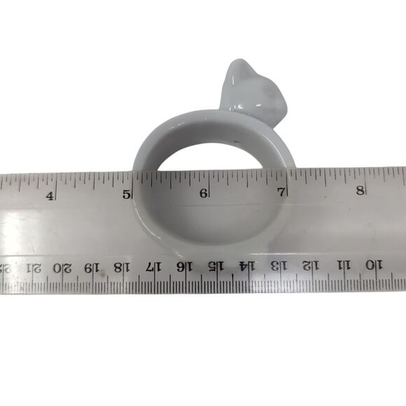 VTG Cat Napkin Rings White Set Of 4 Porcelain Ceramic With Basket Holidays - Picture 13 of 15